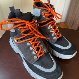 Urban outfitters Modern hiker boots, size 39 UK. Made in Italy.
